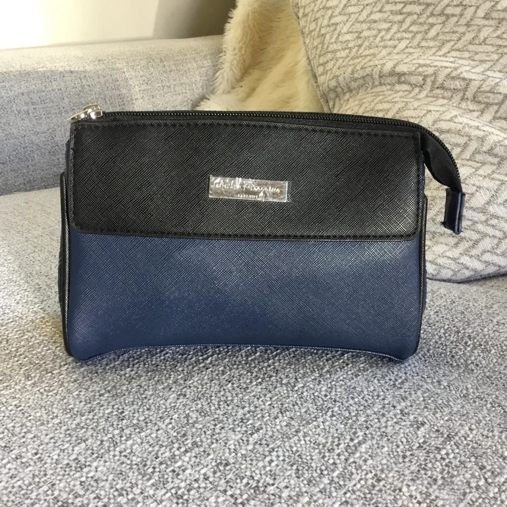 Salvatore Ferragamo Black and Navy Leather Cosmetic Case